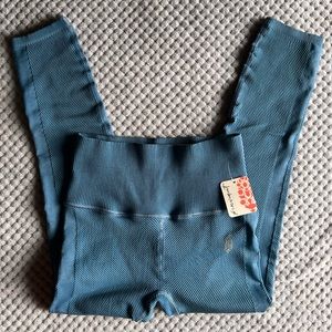 BNWT Free People Free Throw Leggings